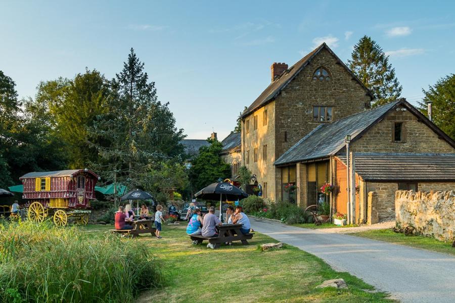 فندق Haselbury Mill كروكيرن المظهر الخارجي الصورة